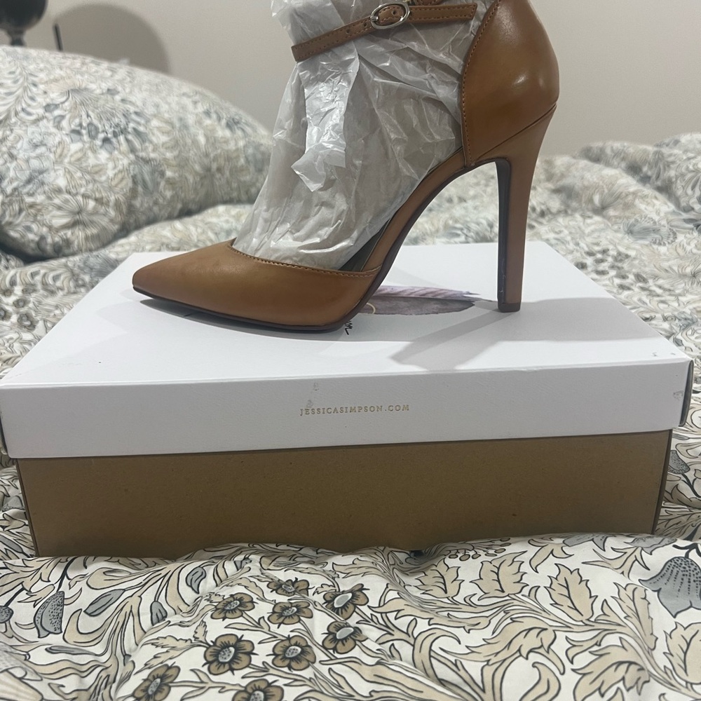 Jessica Simpson Brown Women's Heels